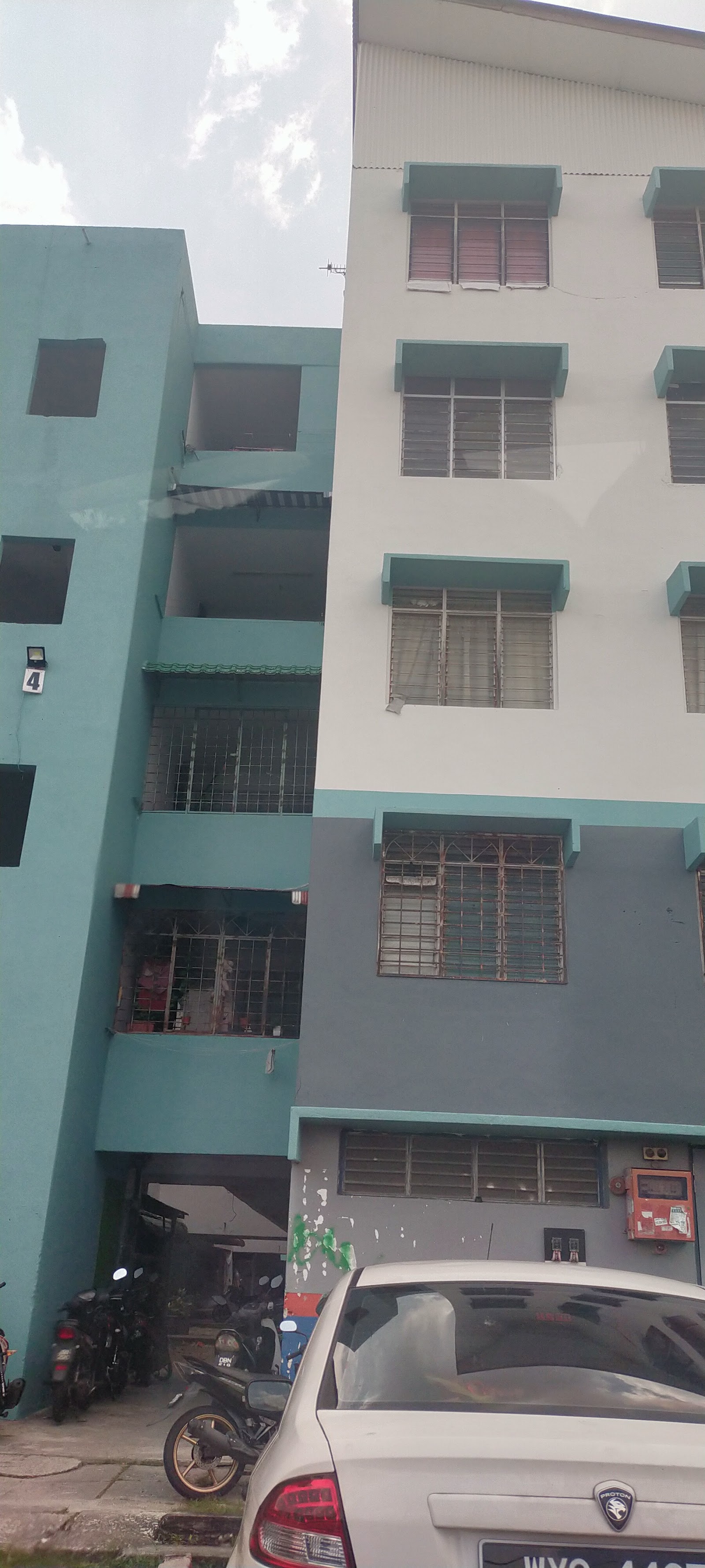 Blok 4 Flat Sri Serdang (Flat Ikan) gallery image 3