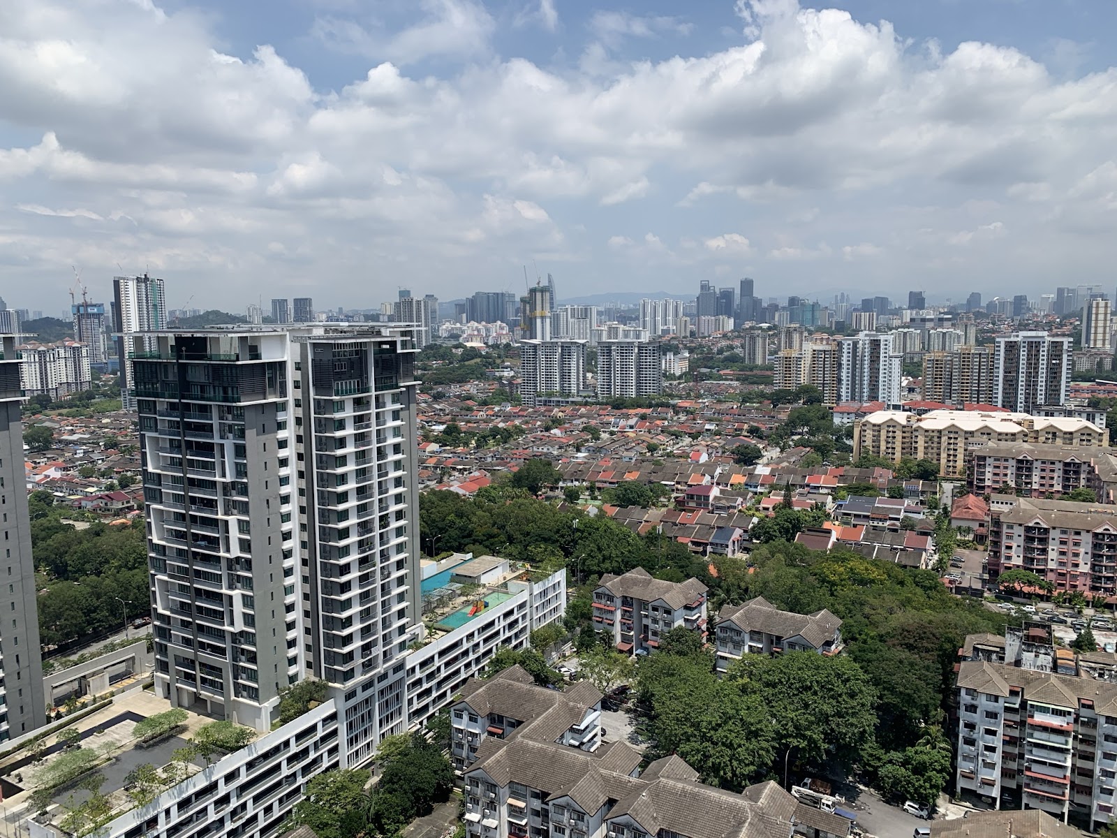 288 Residences, Happy Garden gallery image 4
