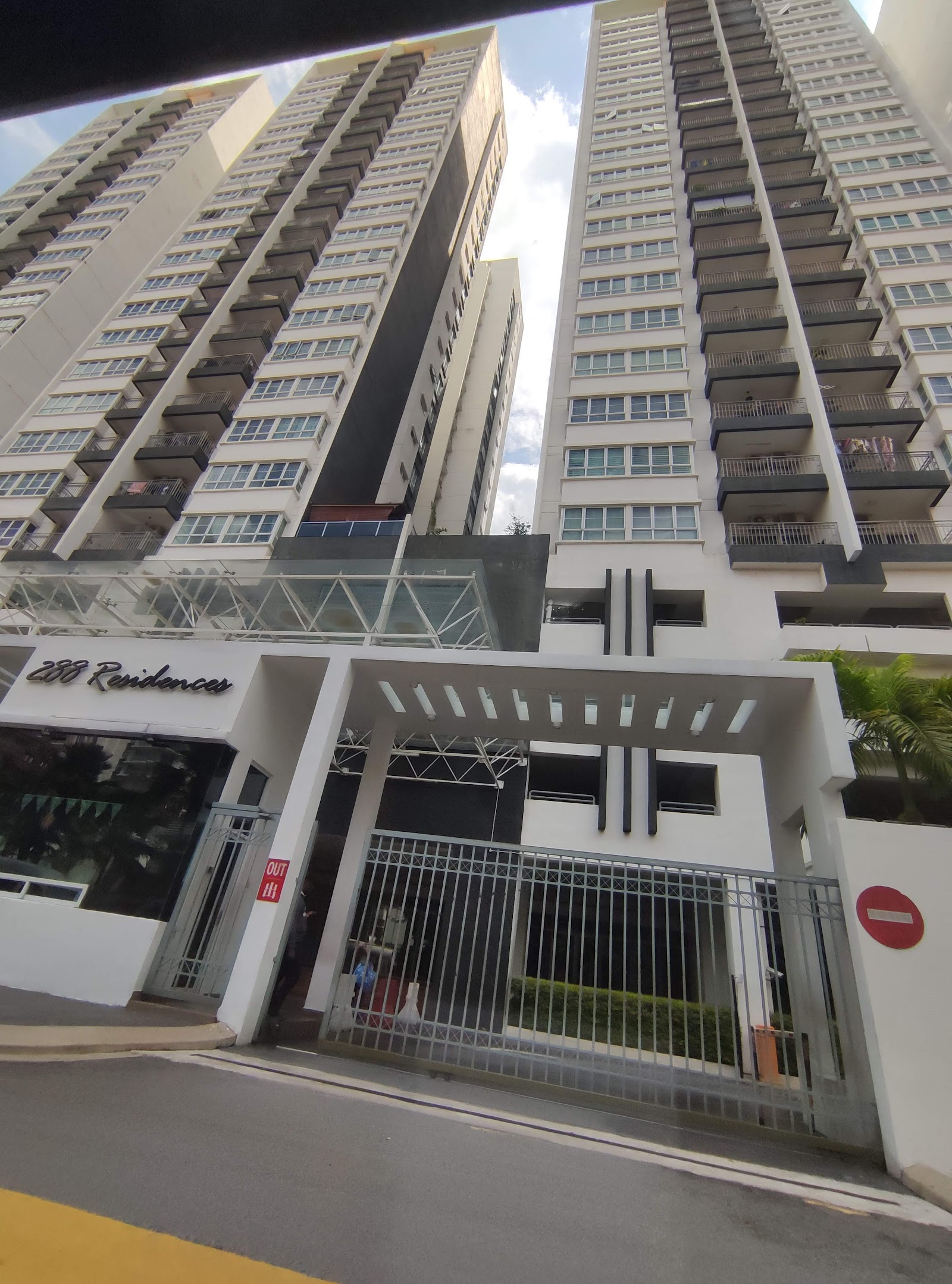 288 Residences, Happy Garden gallery image 2