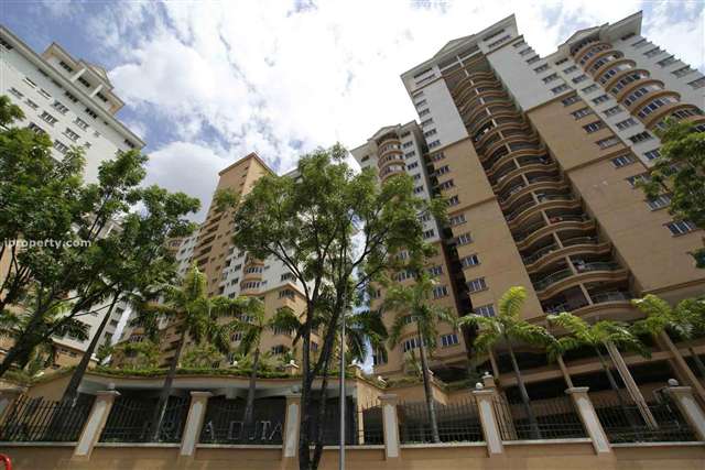 Prima Duta Condominium gallery image 2