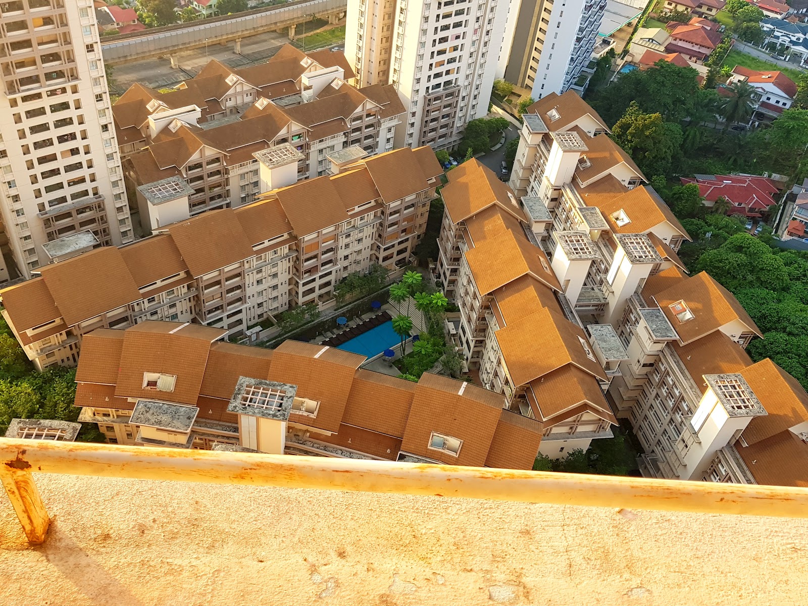 Seri Maya Condominiums gallery image 3