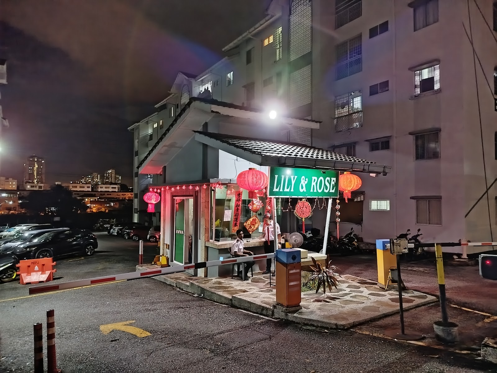 Lily & Rose Apartment gallery image 2