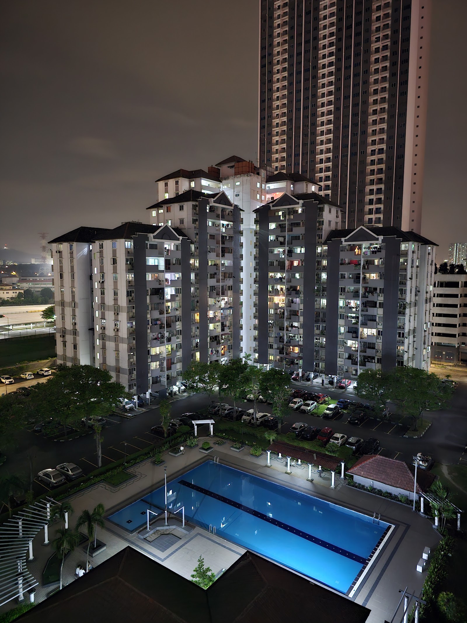 Miharja Condominium gallery image 3
