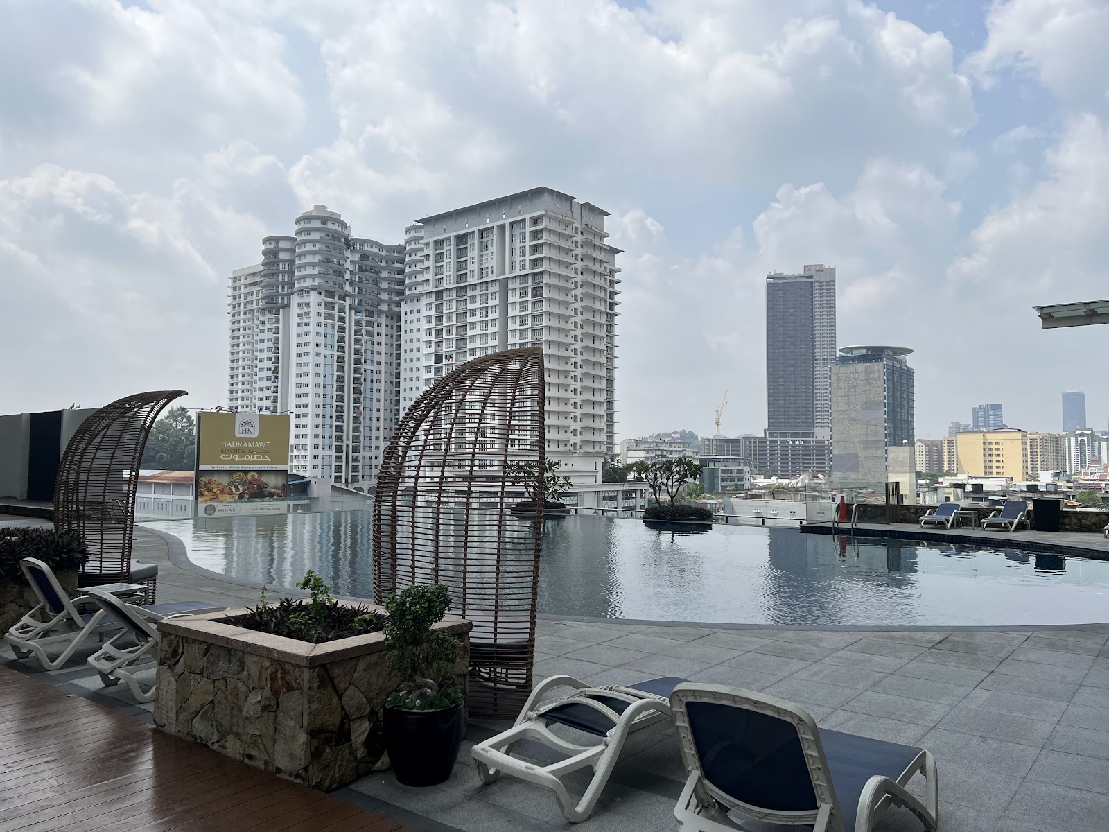 Dua Sentral Residential Tower gallery image 3