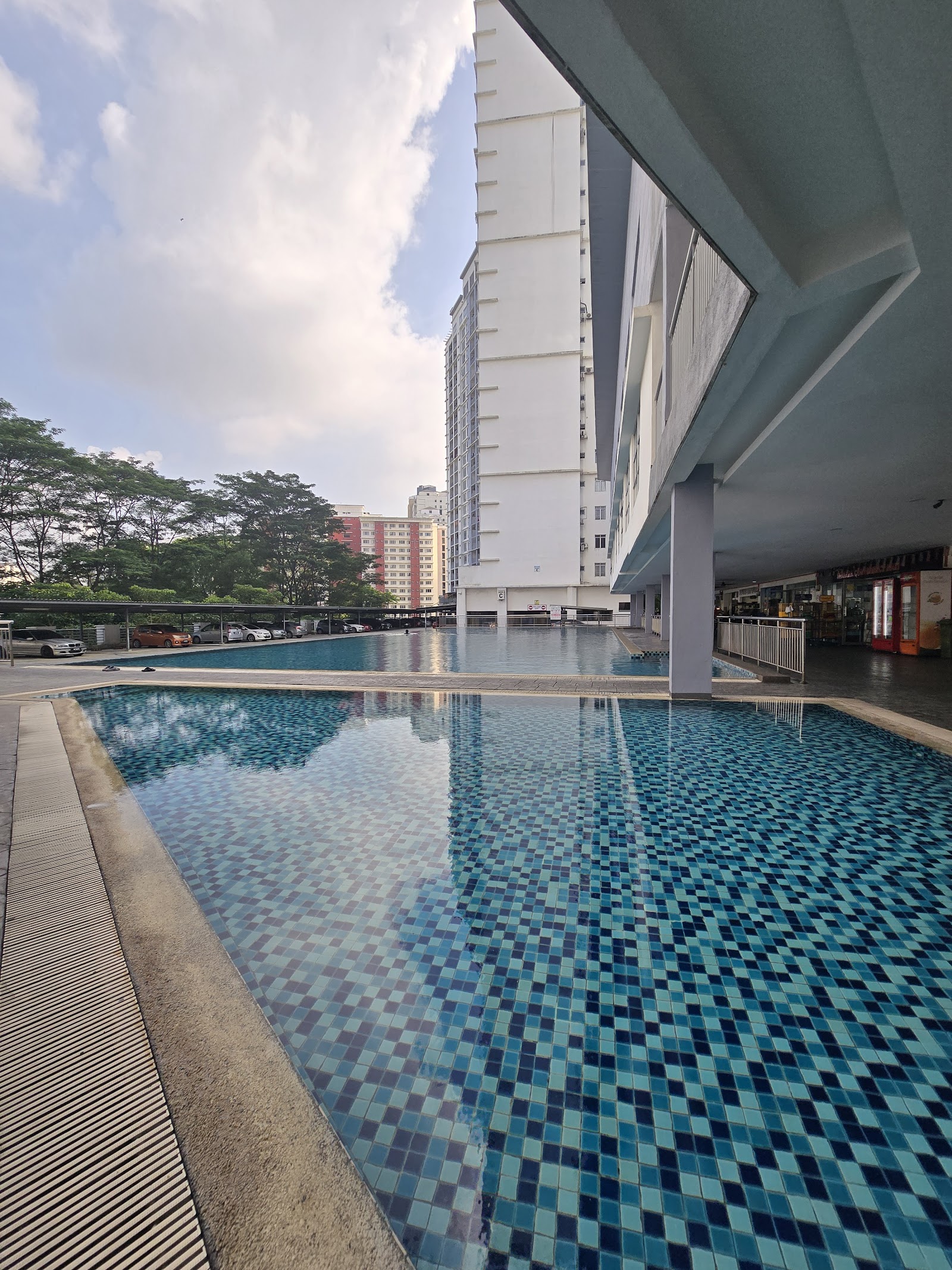 Suasana Lumayan Condominium gallery image 2