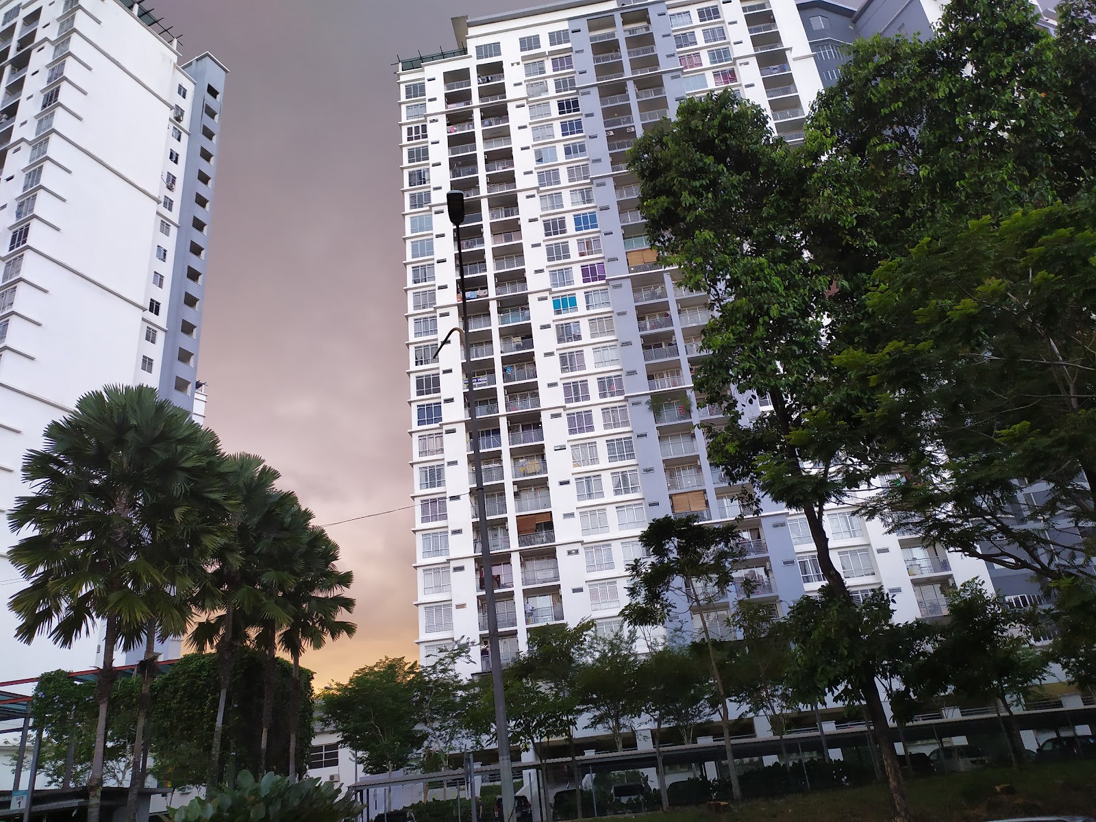 Suasana Lumayan Condominium gallery image 3