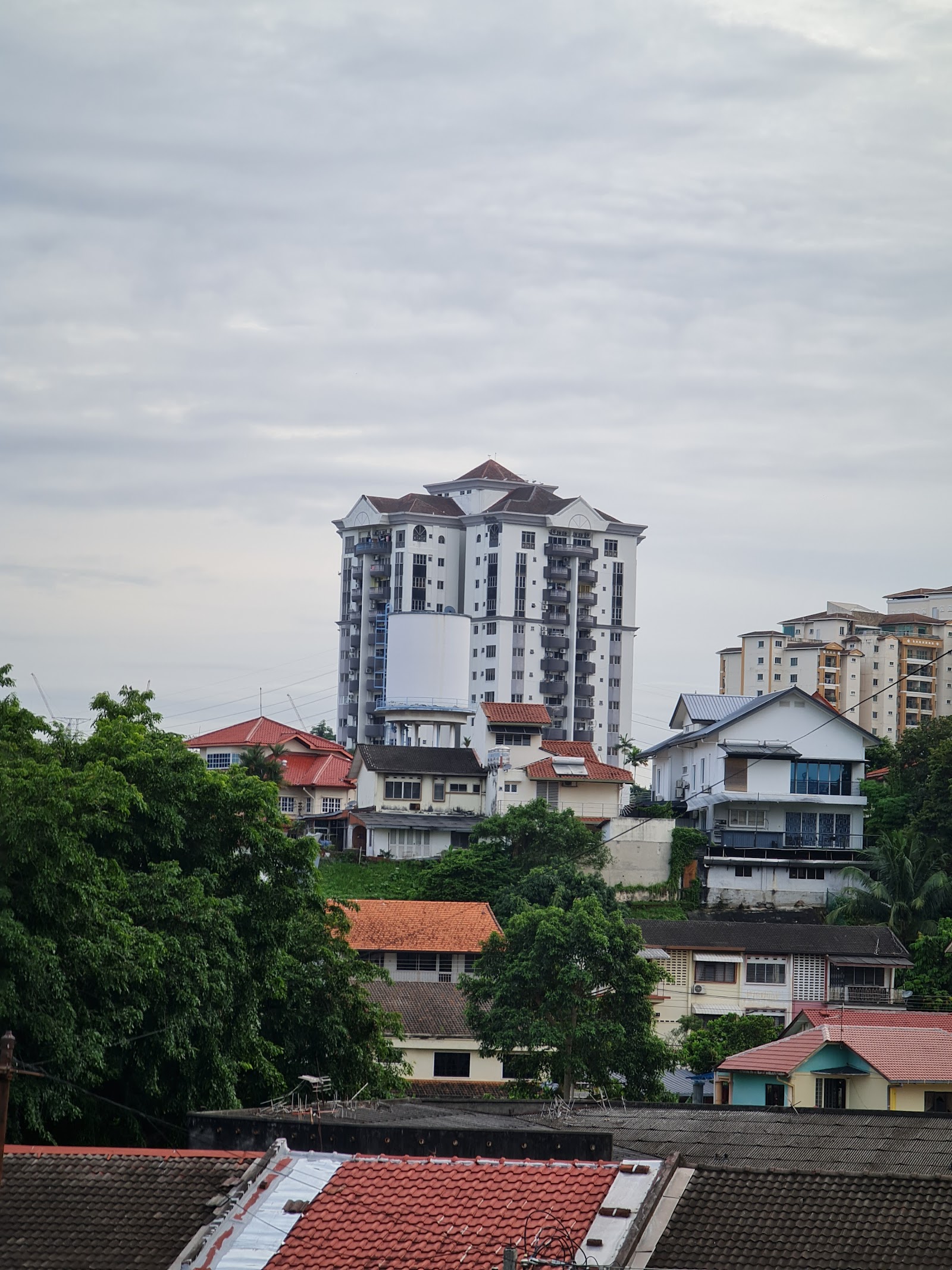 Desa Cindaimas Condominium gallery image 3