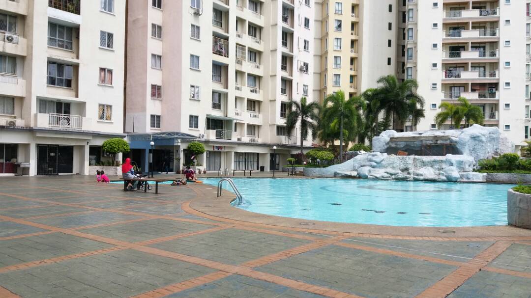 Gurney Heights Condominium Block A & B gallery image 2