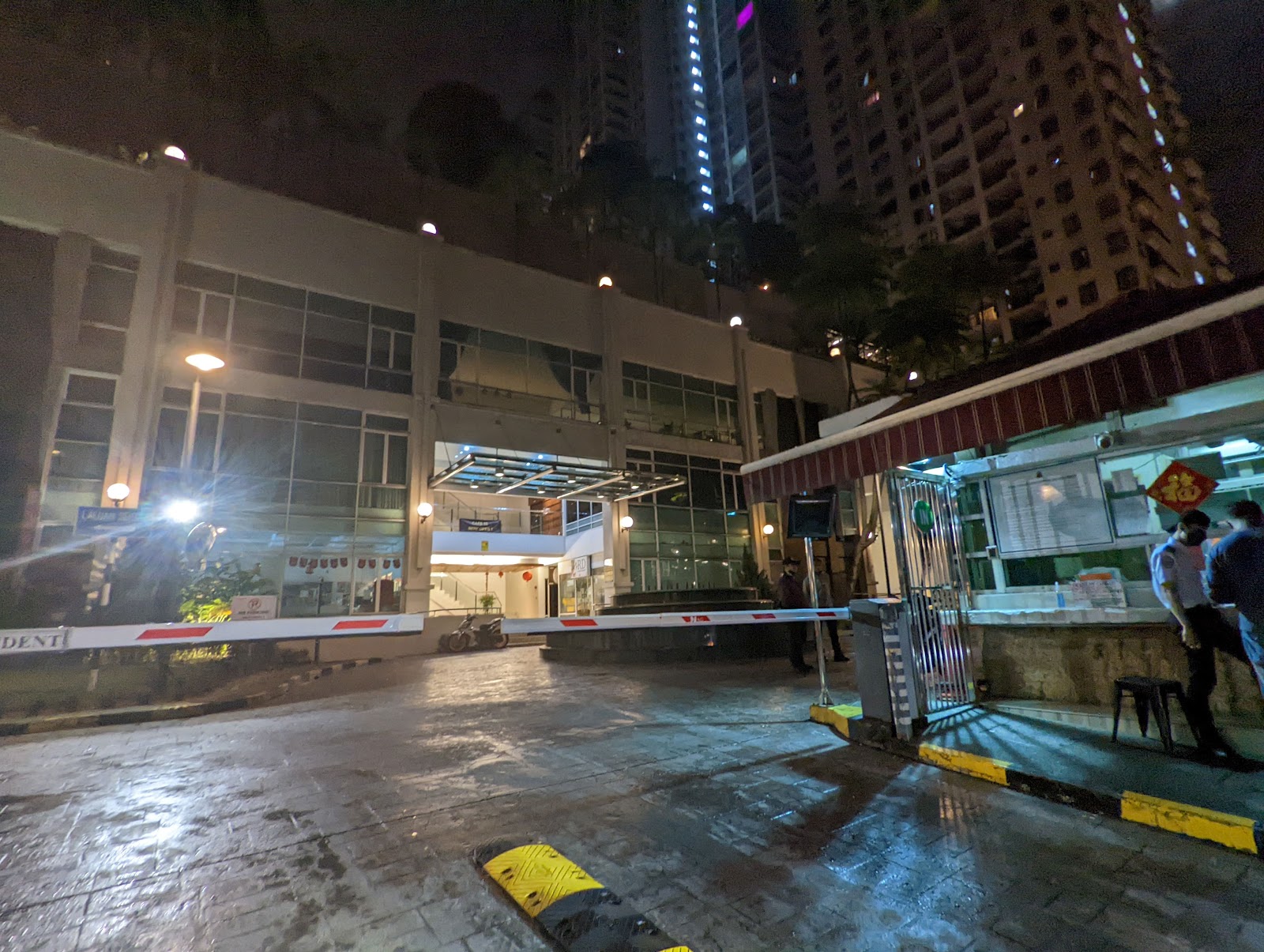 Royal Domain Condominium gallery image 4