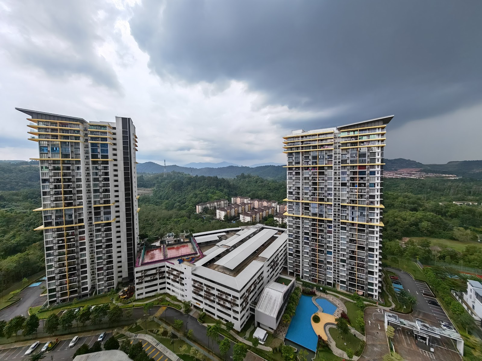 Oasis 2 Residence gallery image 2
