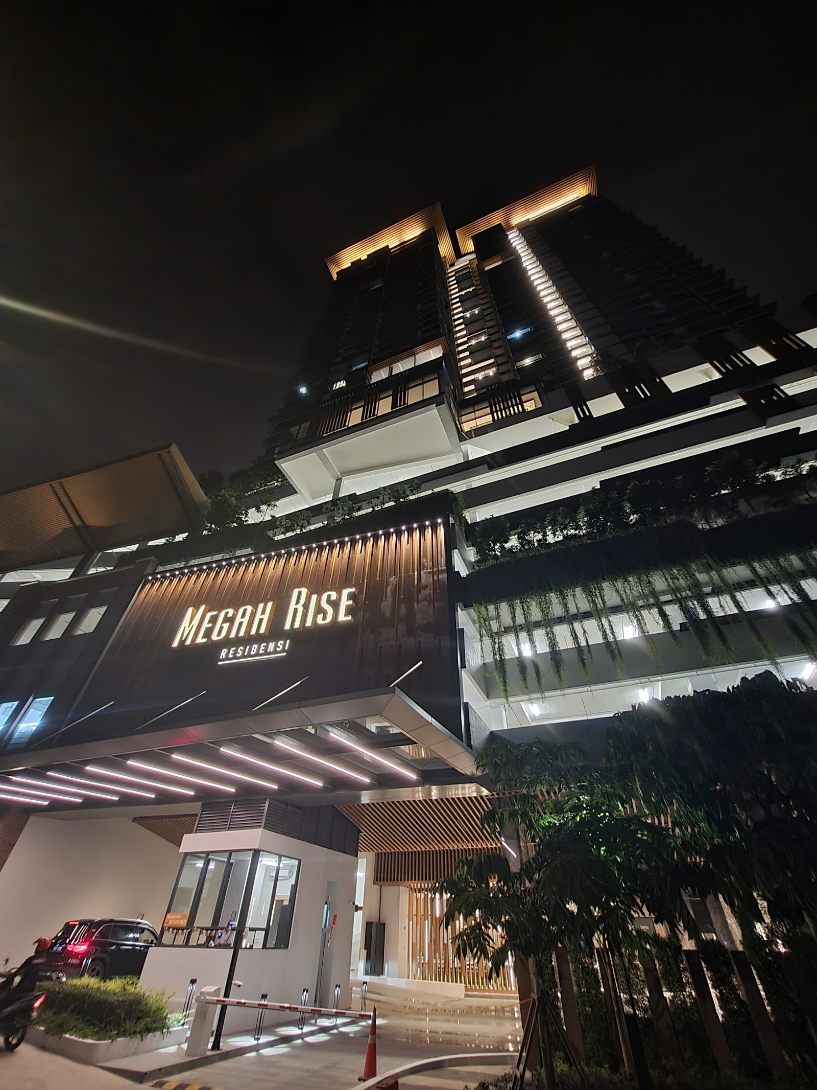 Megah Rise Residence - Main Lobby gallery image 2