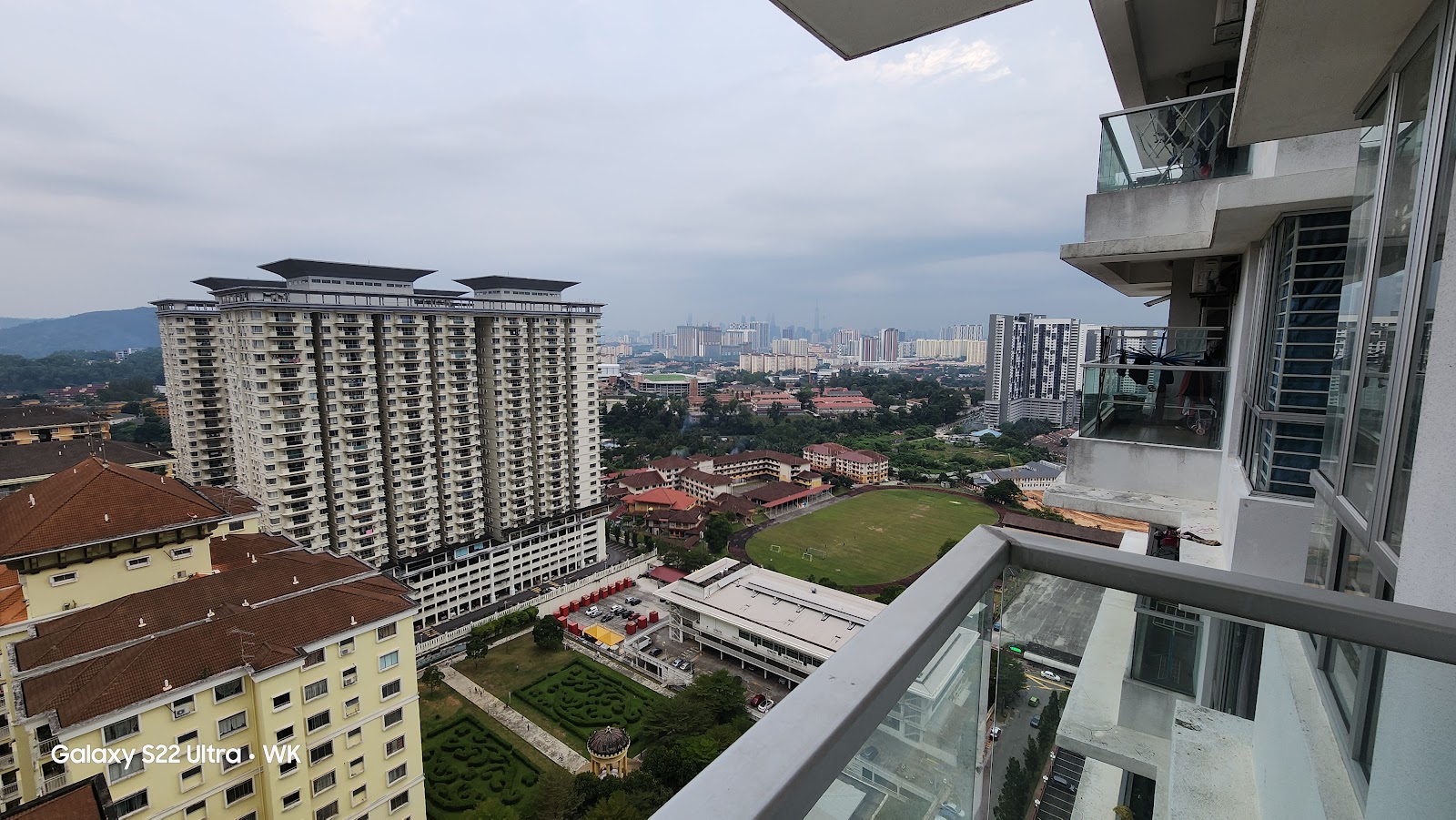 PV2 Platinum Hill Condominium gallery image 4