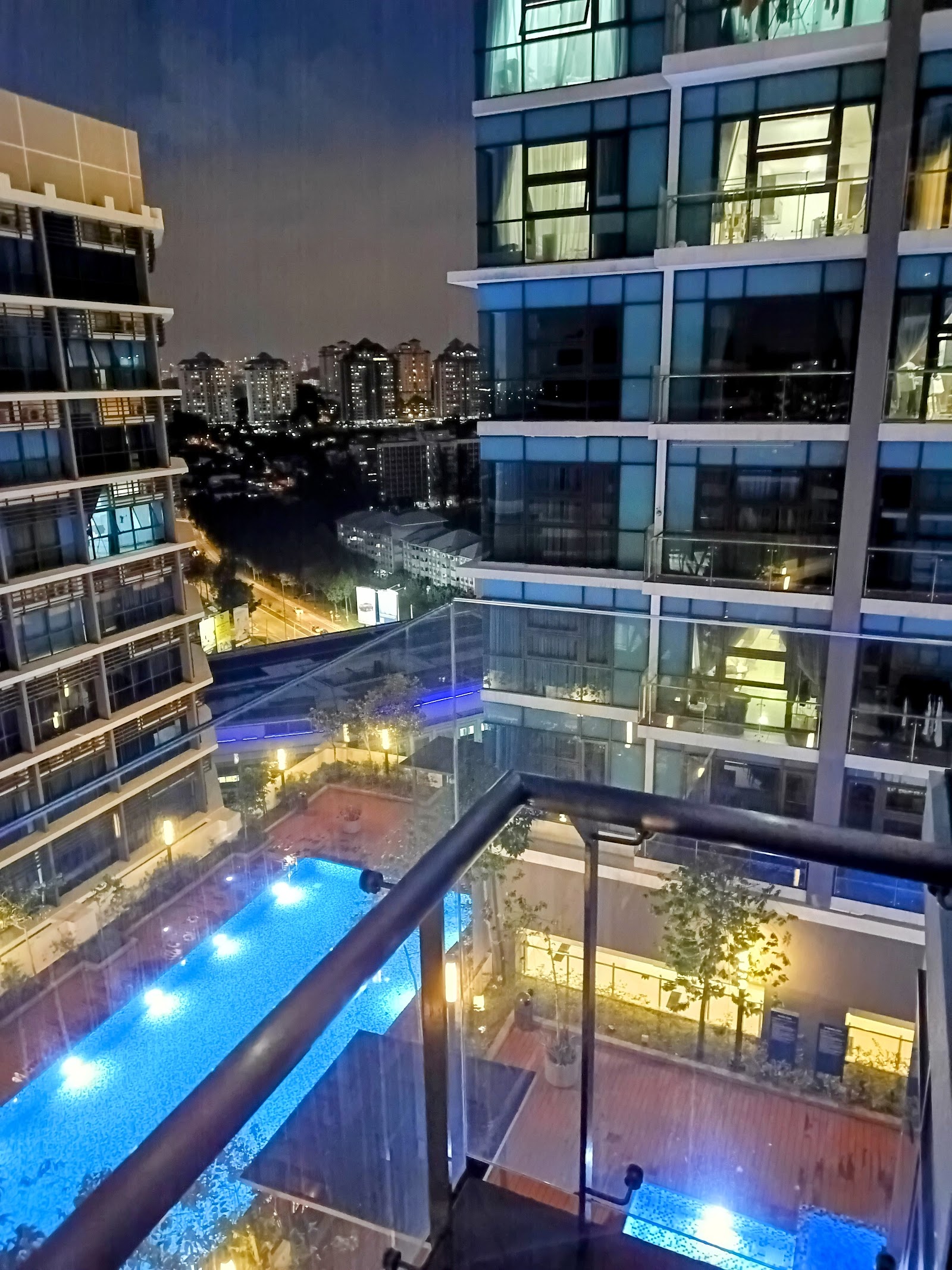 Pacific Towers (Delta Residenz) gallery image 2