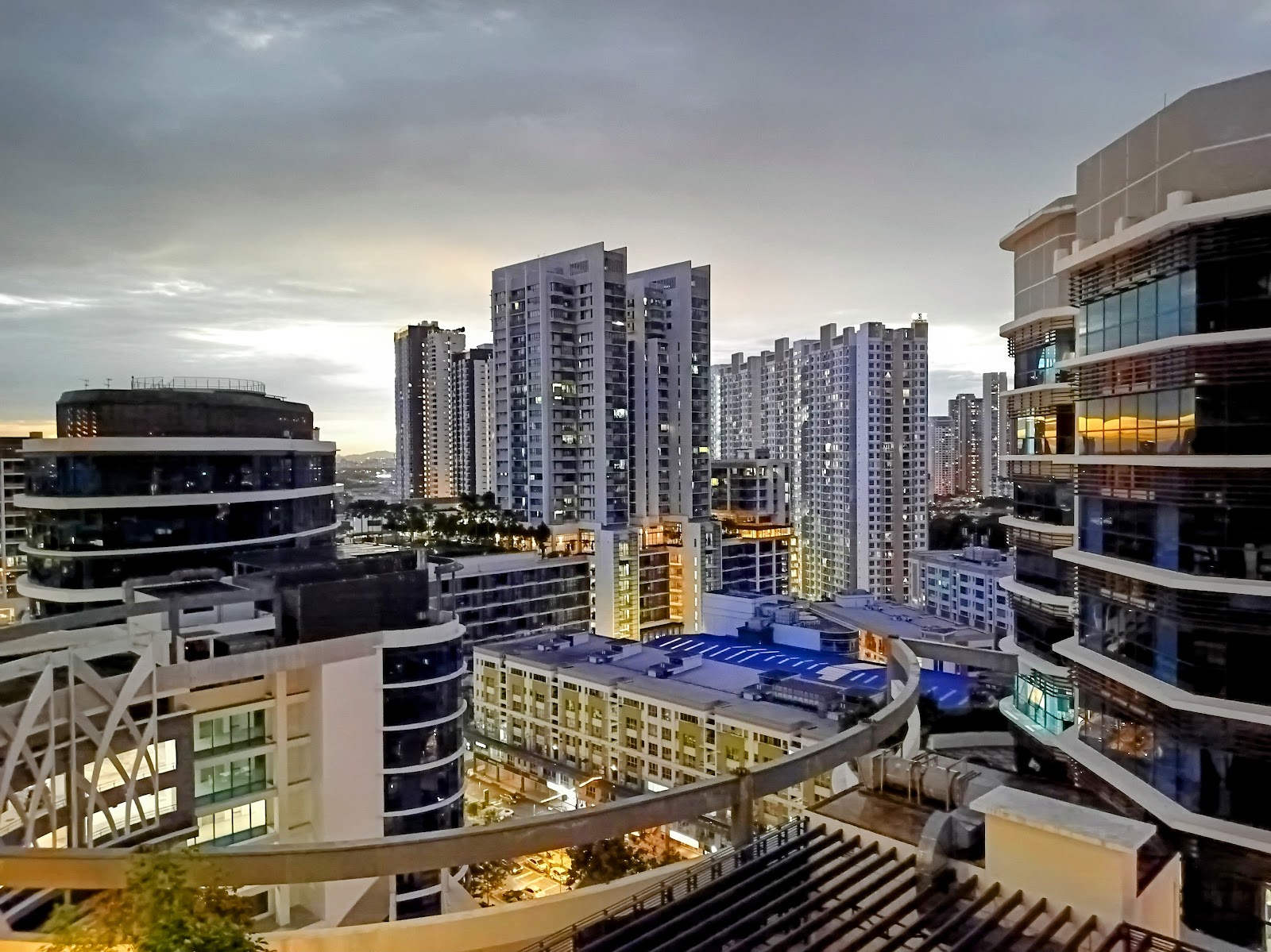 Pacific Towers (Delta Residenz) gallery image 3