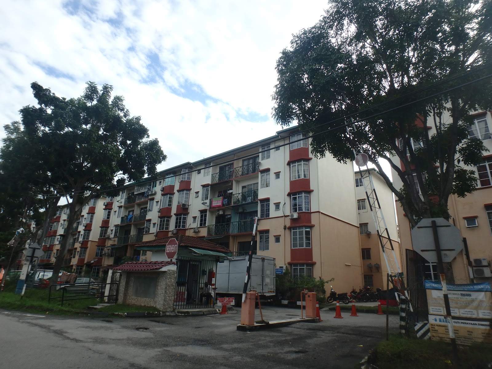 Putra Laksamana Apartment gallery image 2