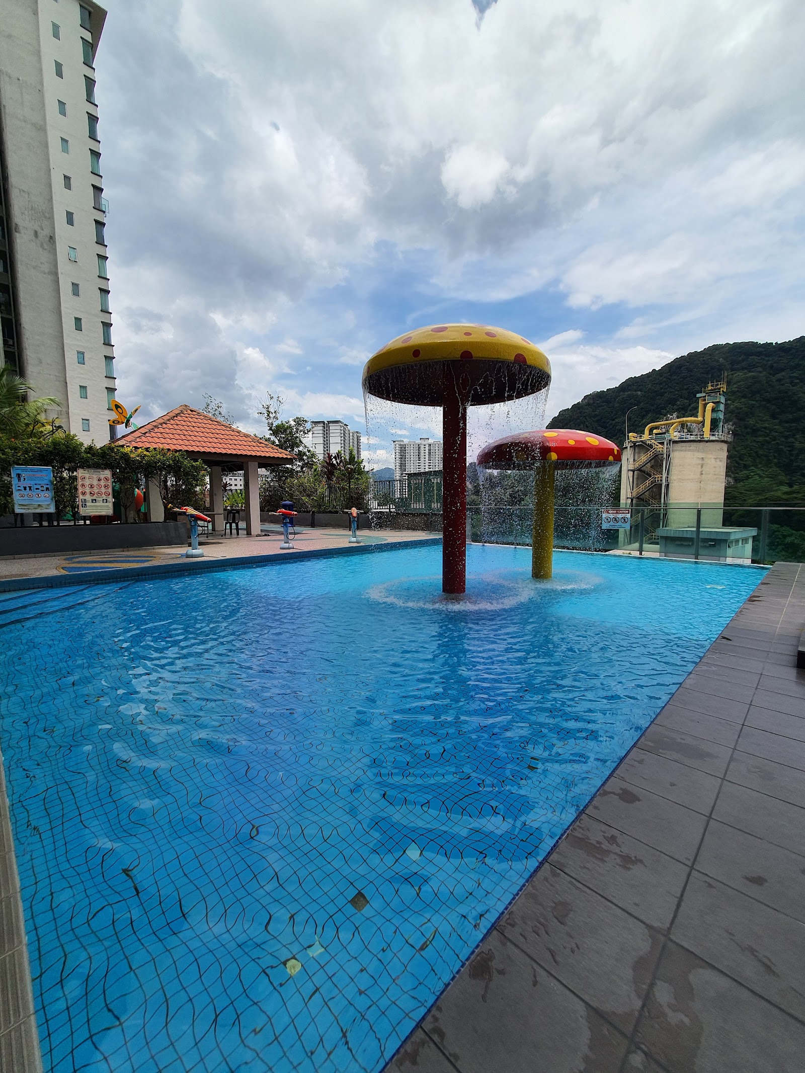 Amara Residences gallery image 4