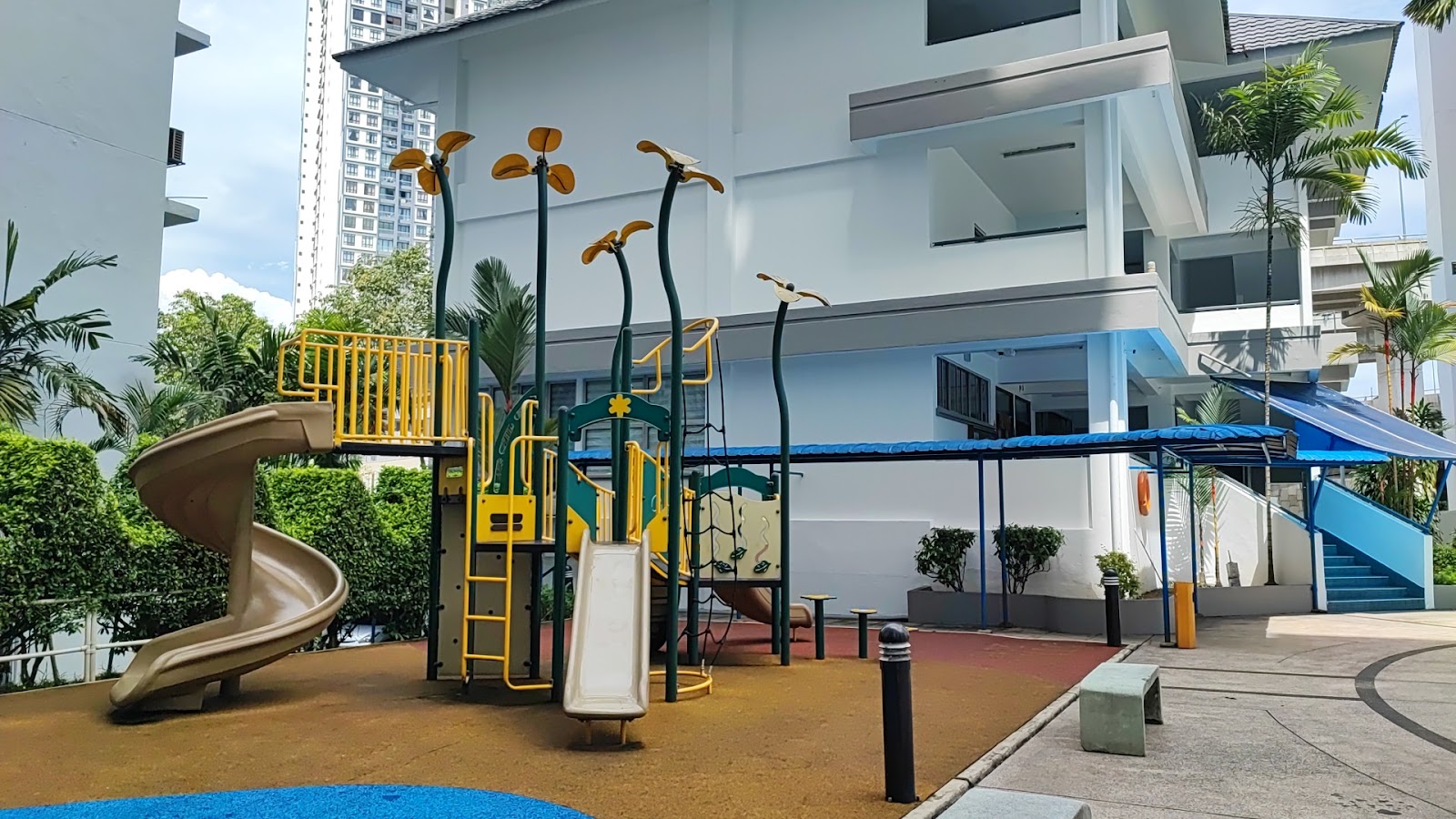 De Tropicana Condominium gallery image 4