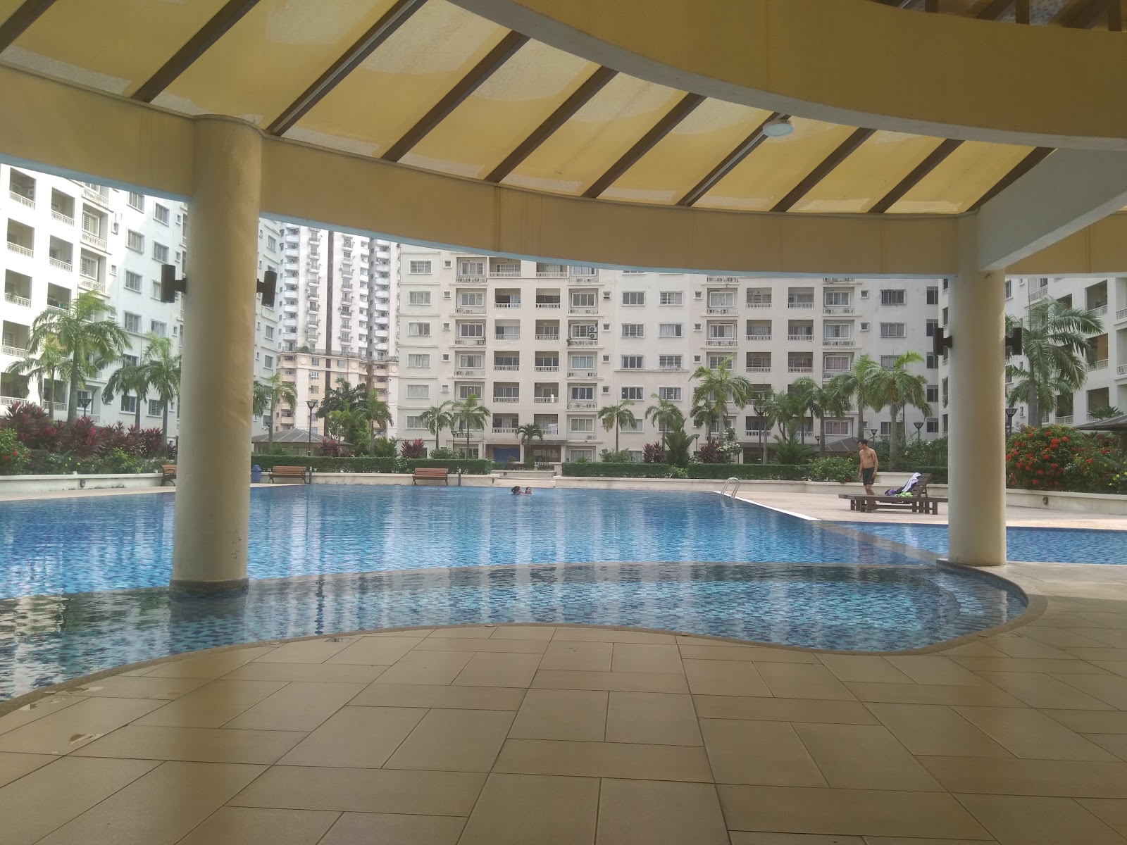 SuriaMas Condominium gallery image 4