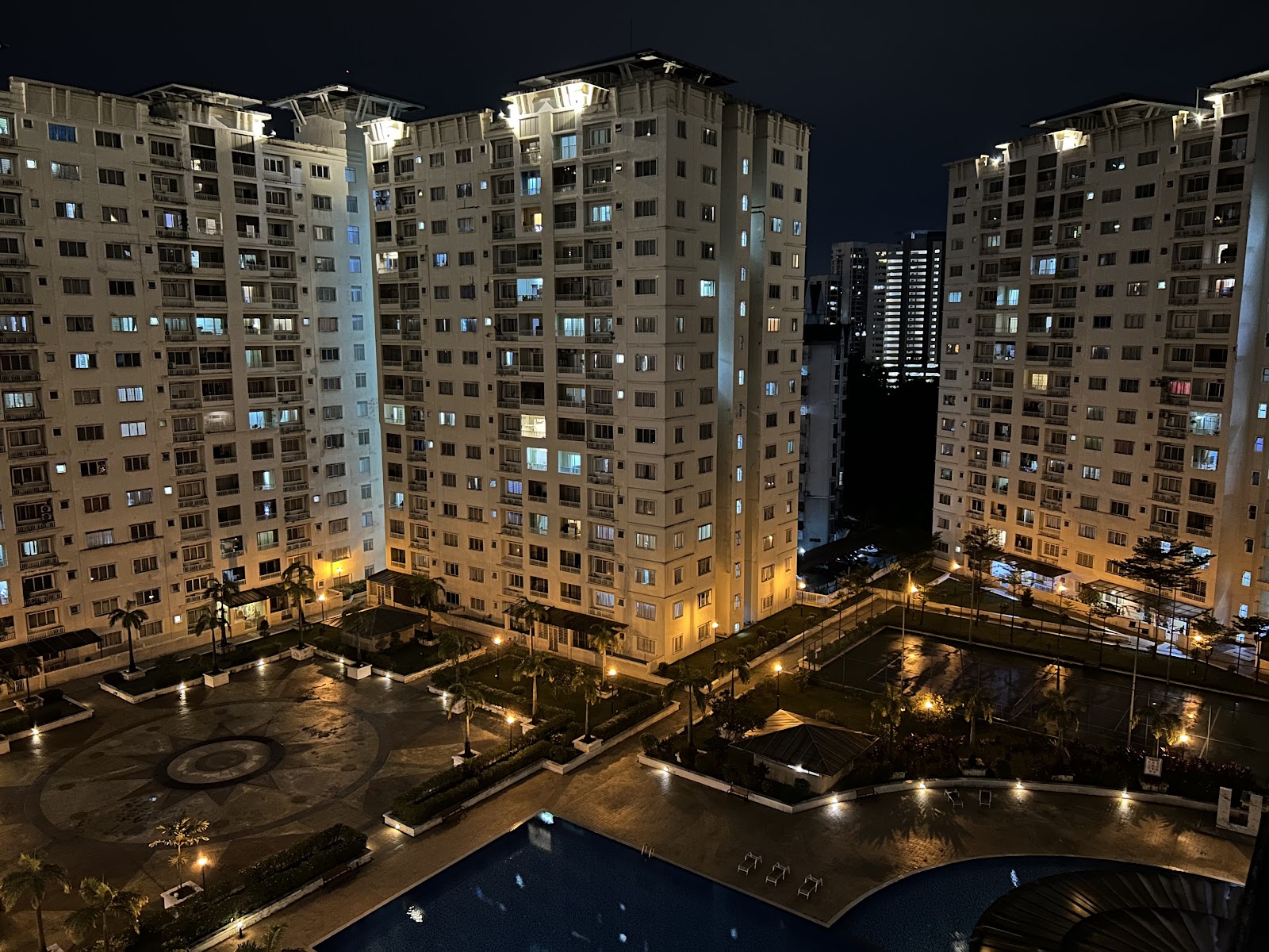 SuriaMas Condominium gallery image 3