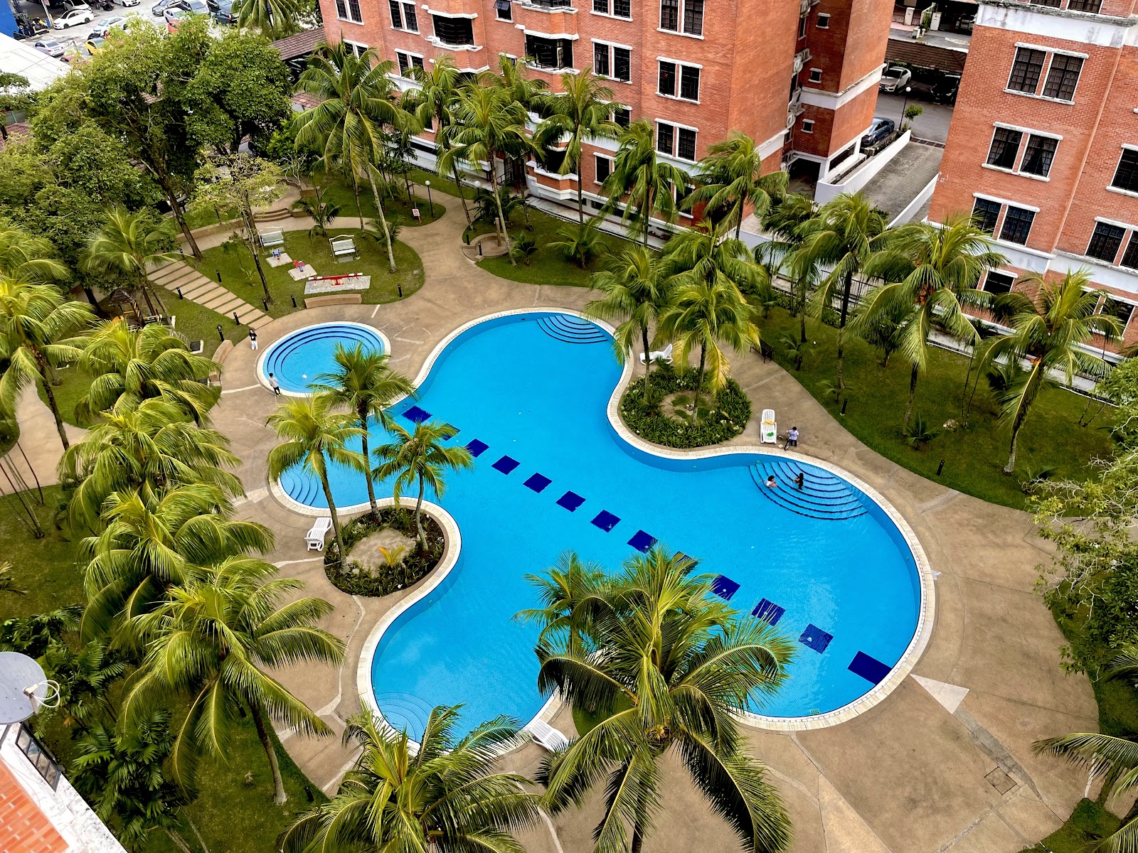 Putra Indah Condominium gallery image 2