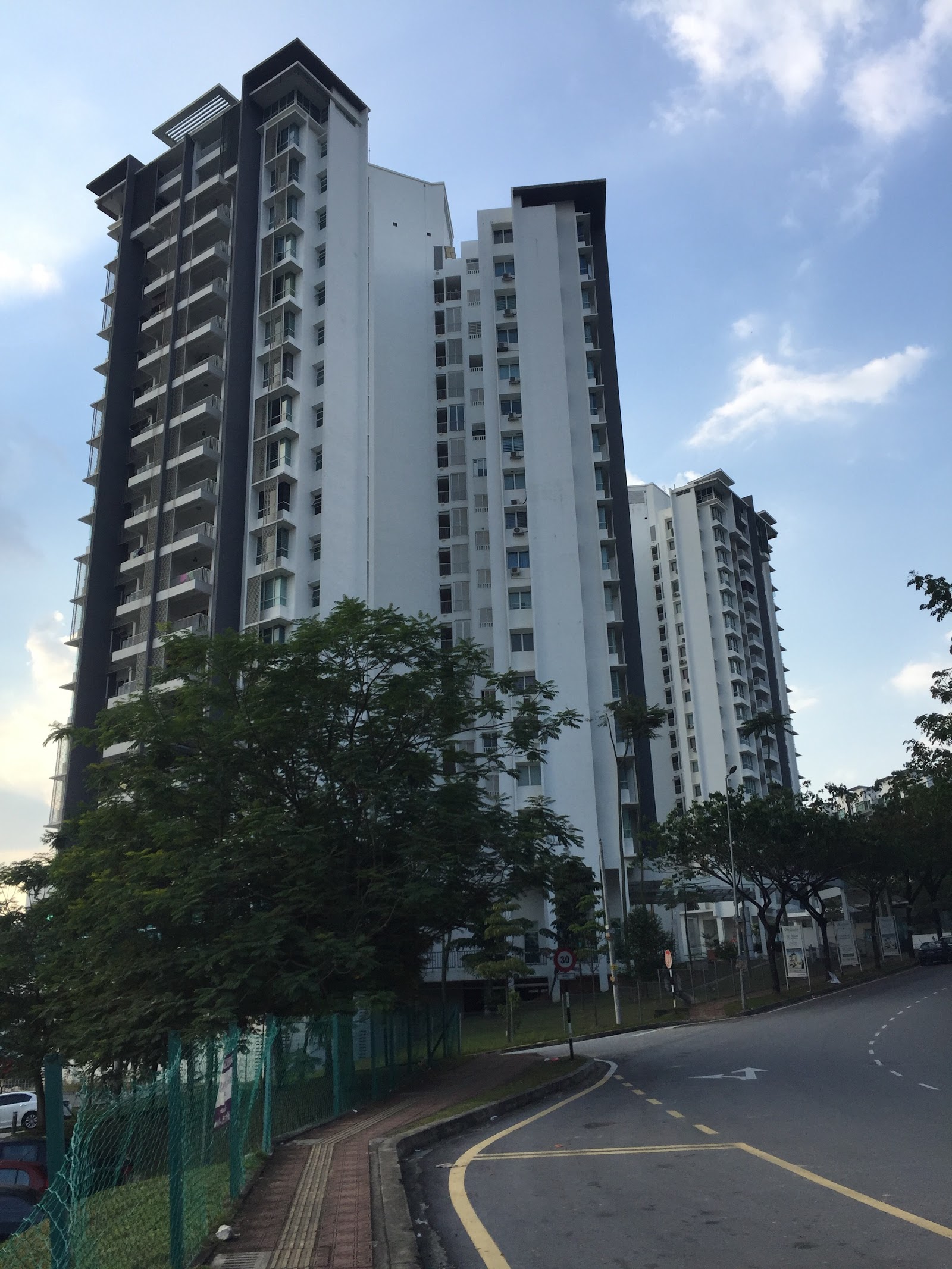 3 Residen Condominium @ Desa Melawati gallery image 3
