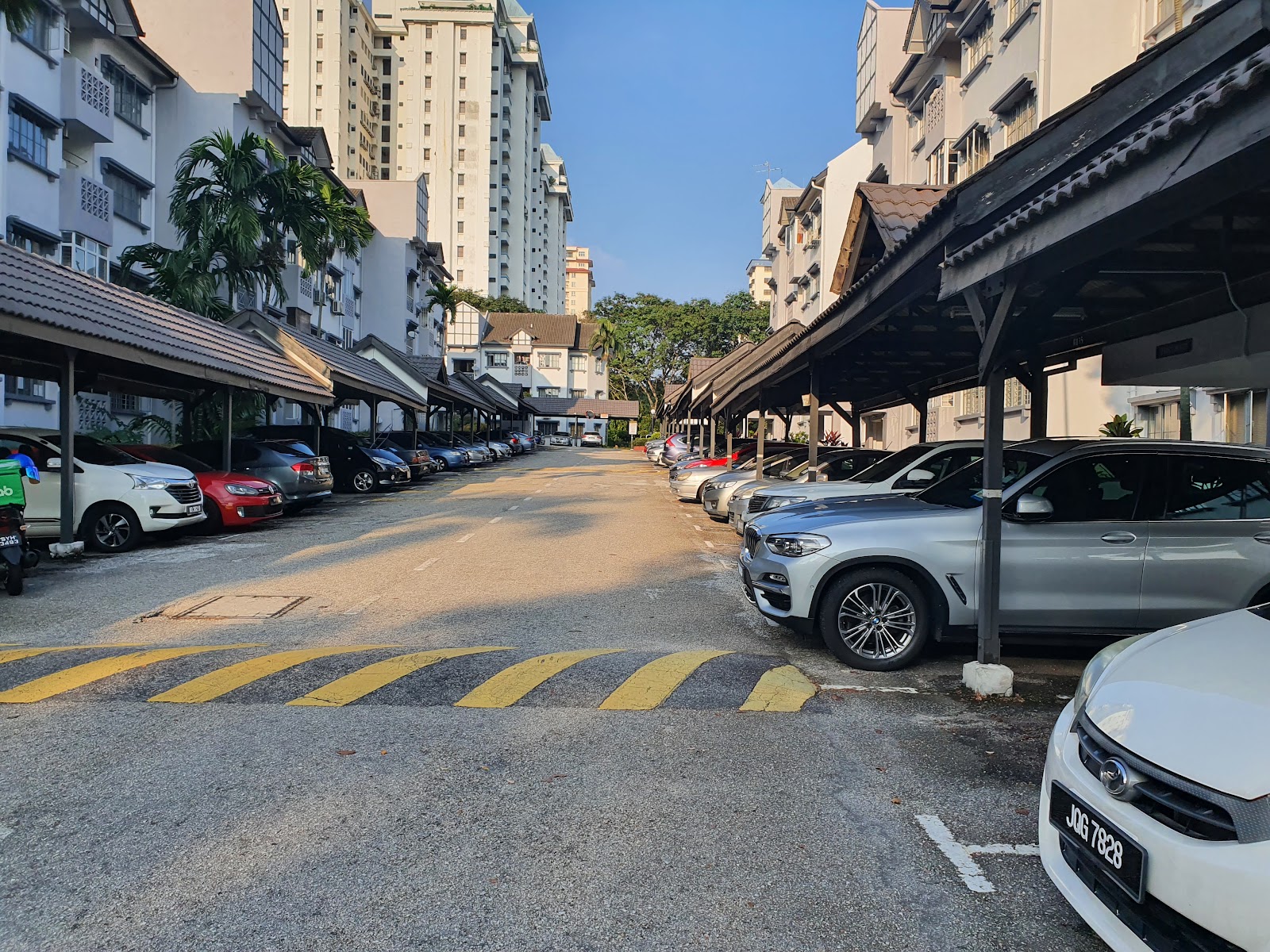 Tiara Damansara Condominium gallery image 3