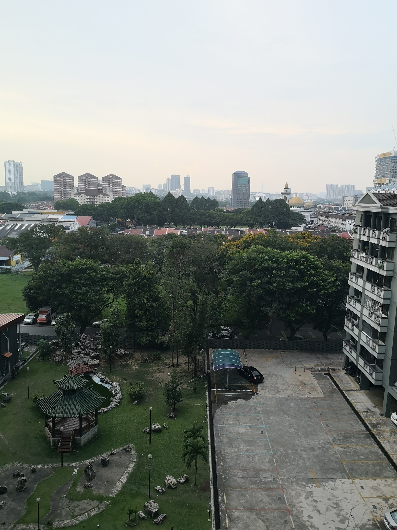Mutiara Serdang Apartment gallery image 3