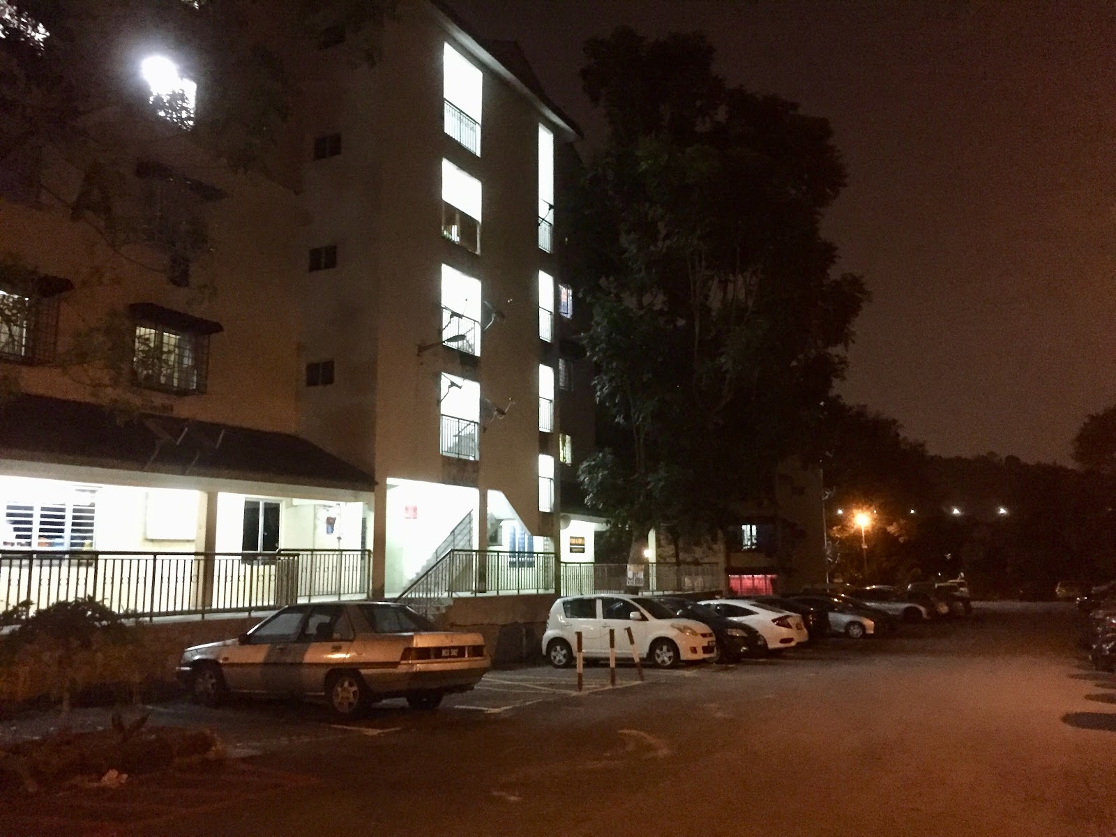 Apartments Indah gallery image 3