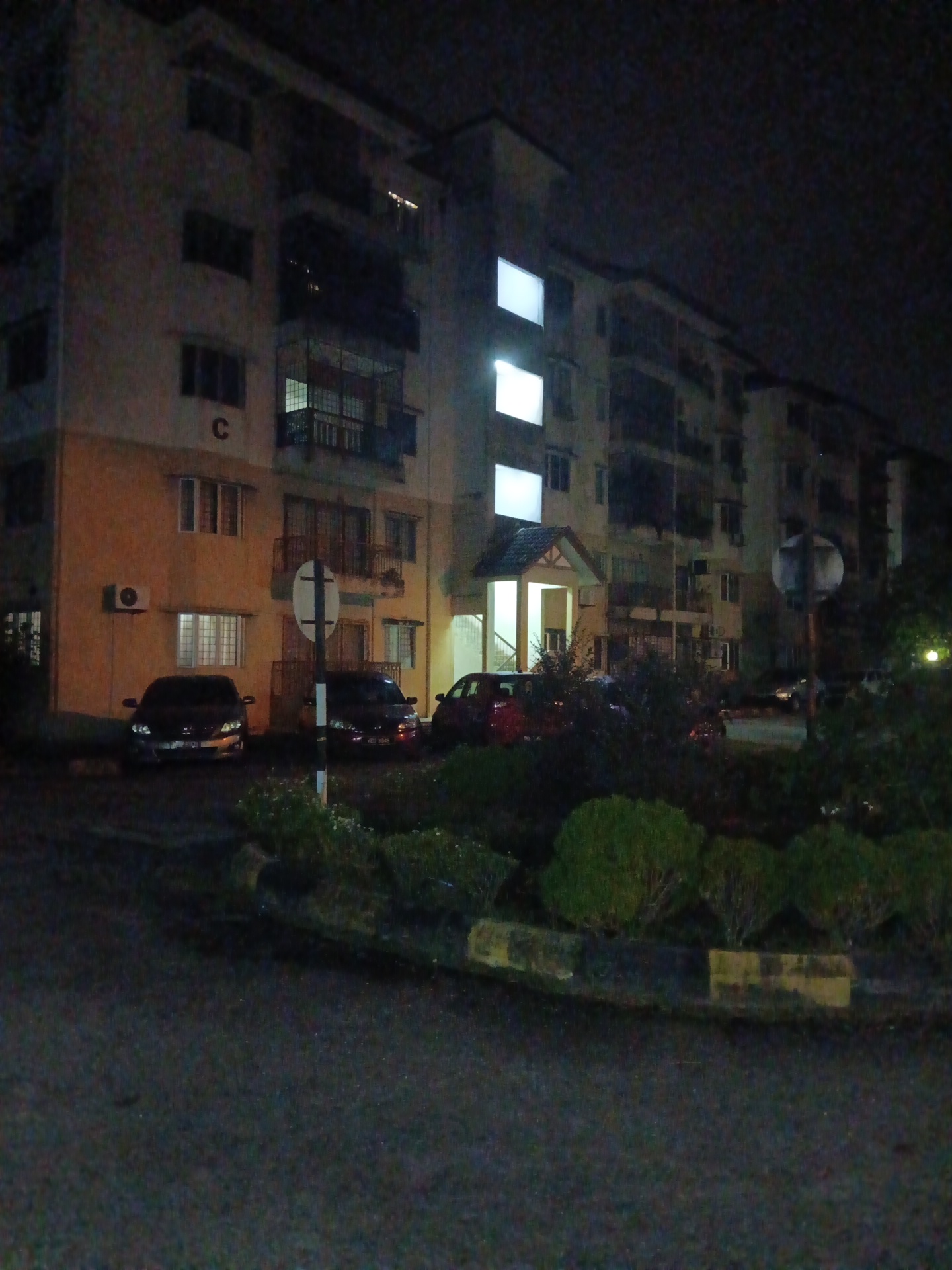 Seraya Apartment gallery image 2