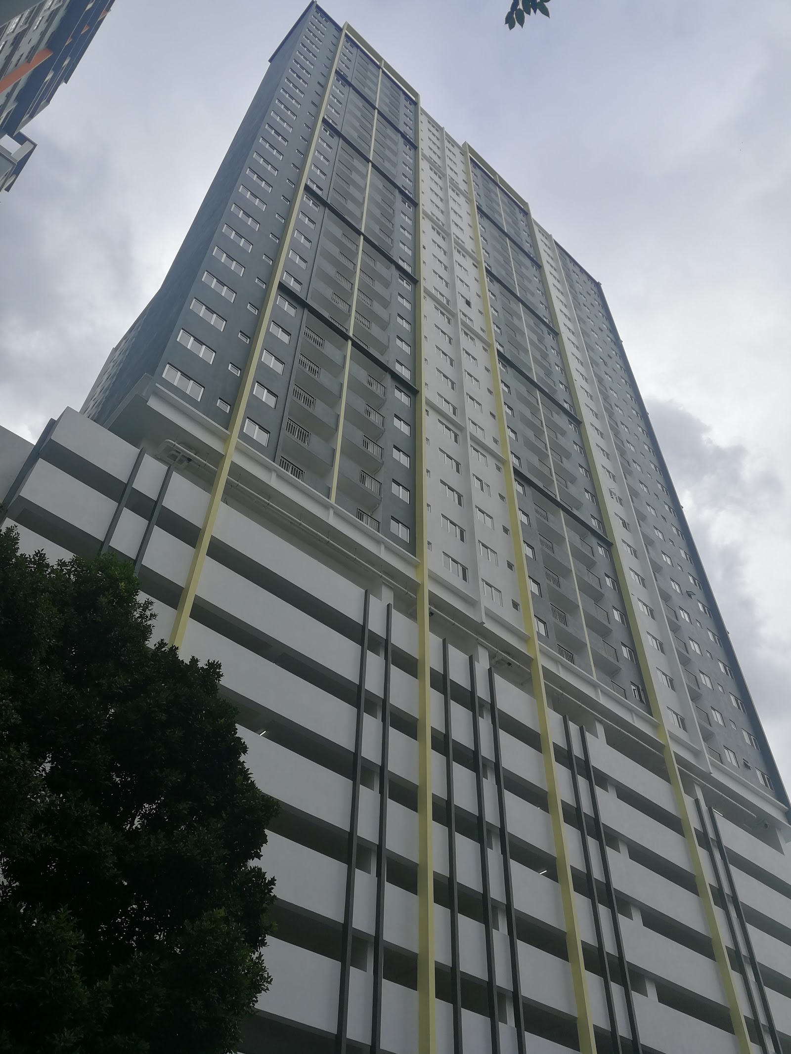 Residensi Gurneymas gallery image 2