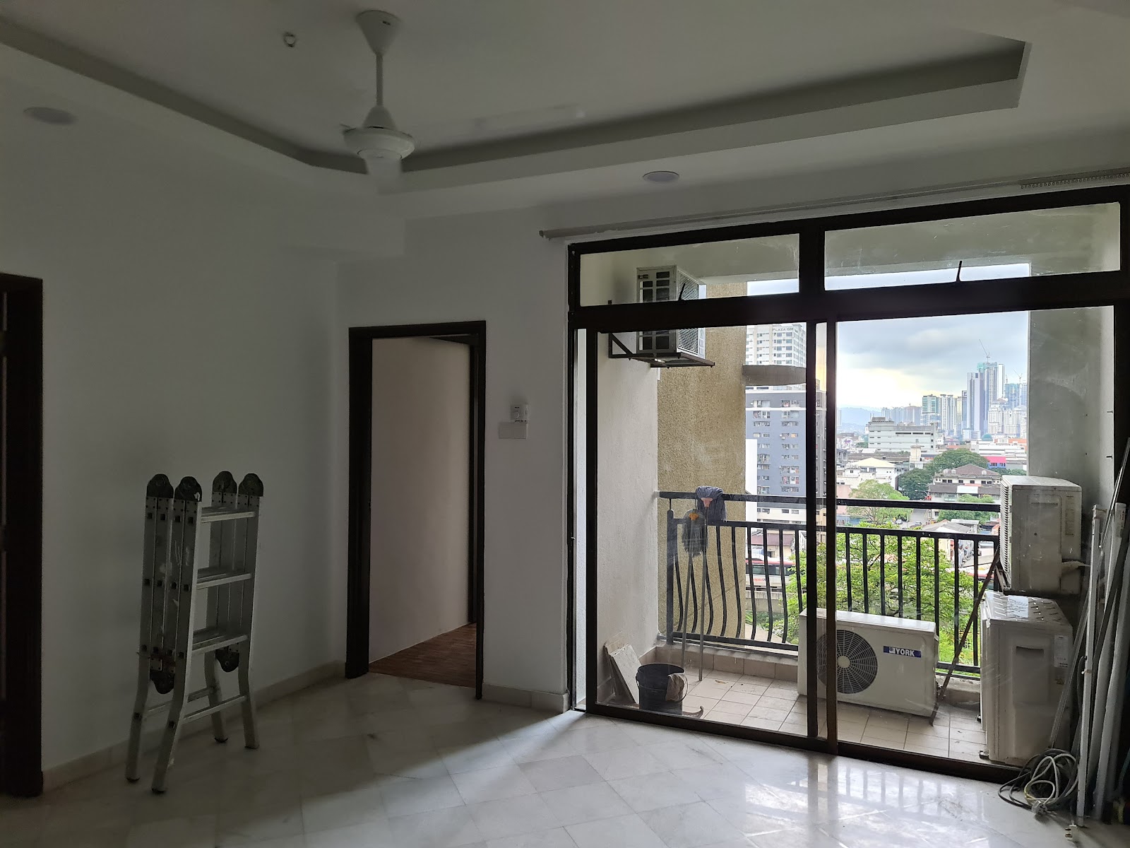 Villa Putra Condominium gallery image 3