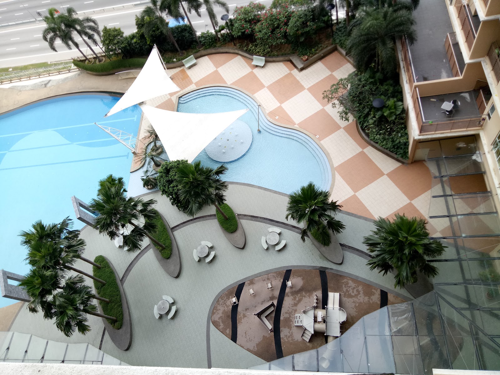 Impian Meridian Condominium gallery image 3
