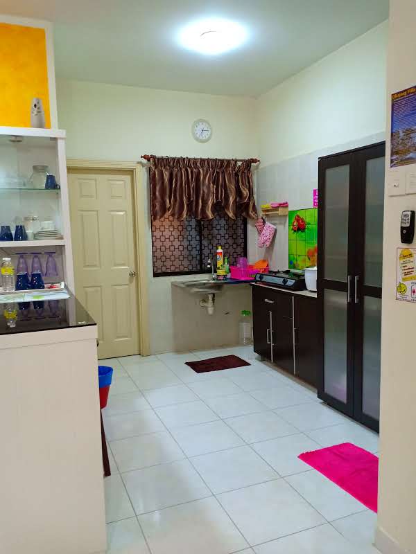 Kristal Villa Condominium gallery image 3