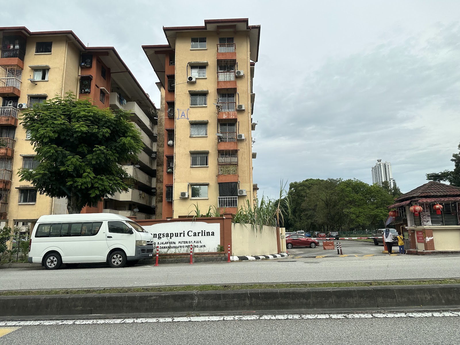 Carlina Apartment gallery image 2