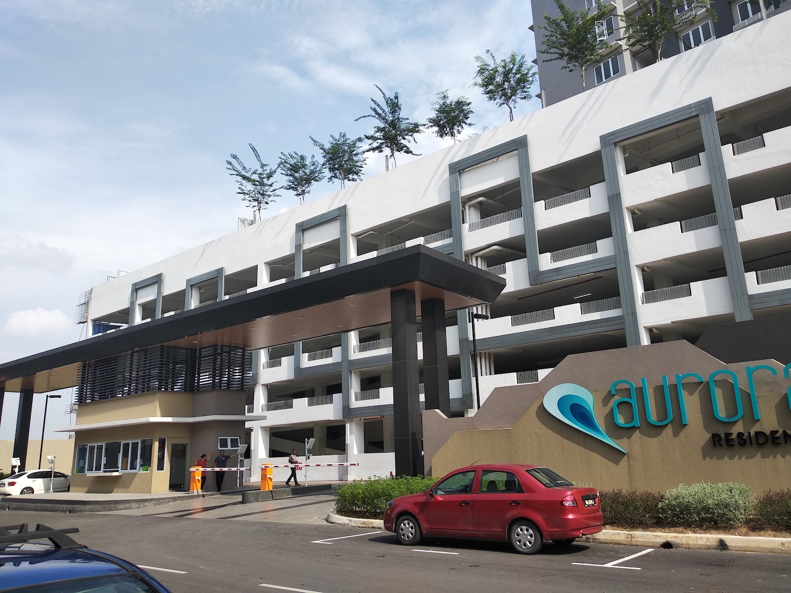Aurora Residence Condominium gallery image 4