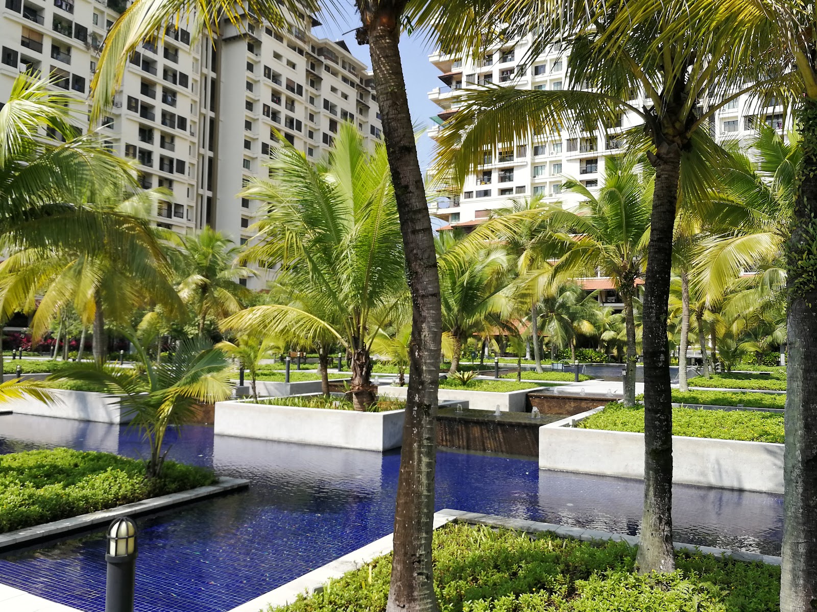Armanee Condominium gallery image 4