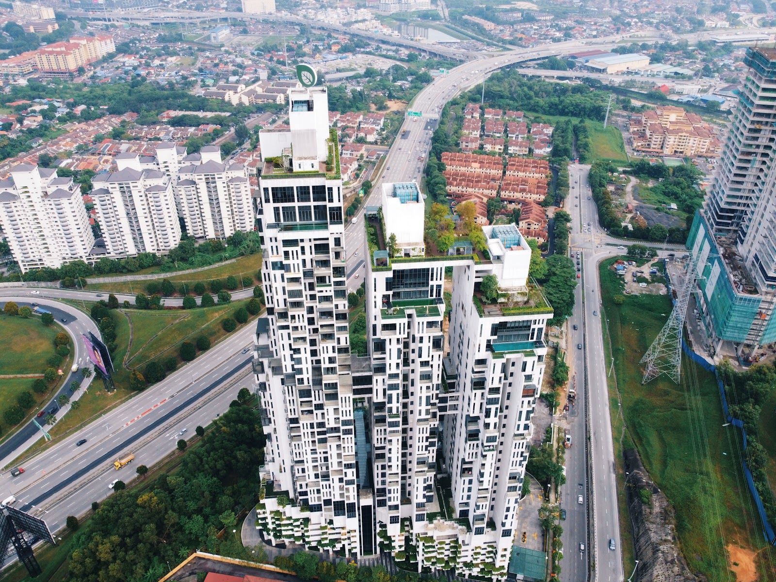 Icon Residence Mont Kiara gallery image 2