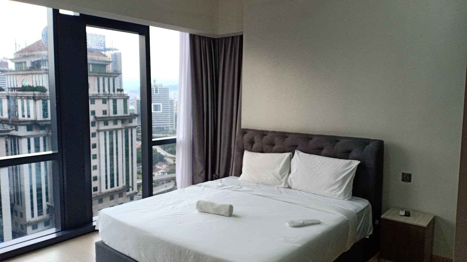 STAR RESIDENCES TWO gallery image 4