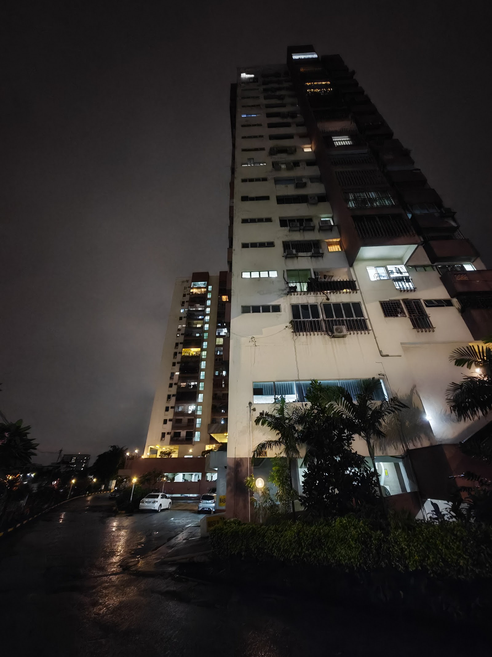 Faber Ria Condominium gallery image 4