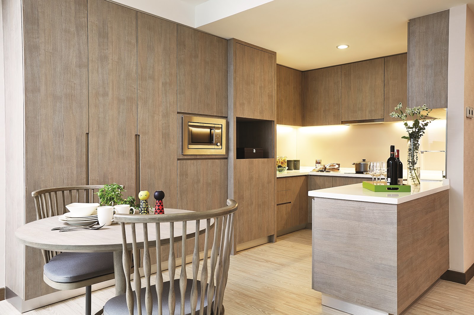 Invito Suites gallery image 4