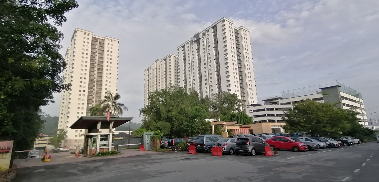 Aman Heights Condominium gallery image 2