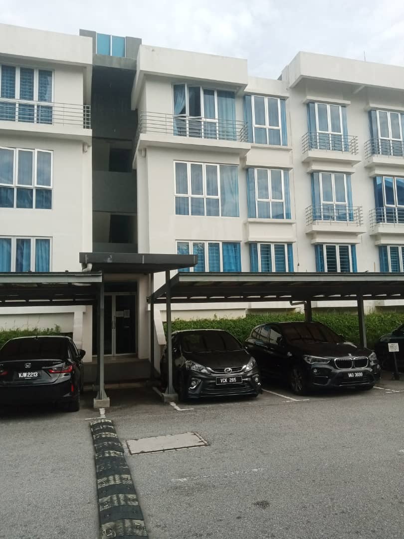 Putra Apartment gallery image 2