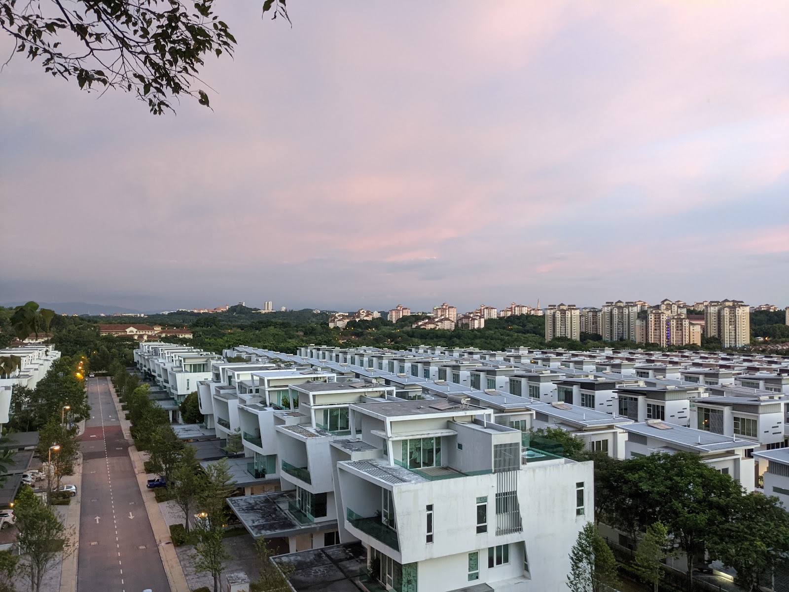 Cassia Garden Residence gallery image 2
