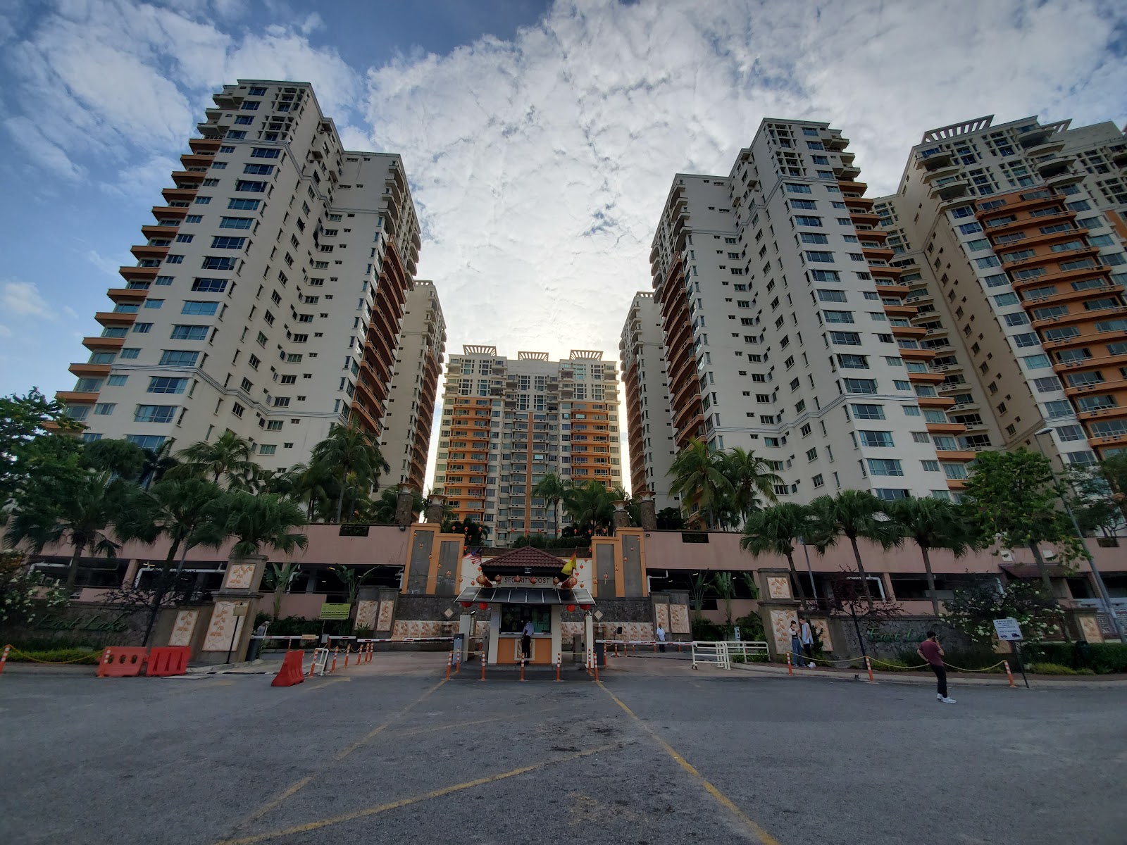 East Lake Residence gallery image 2