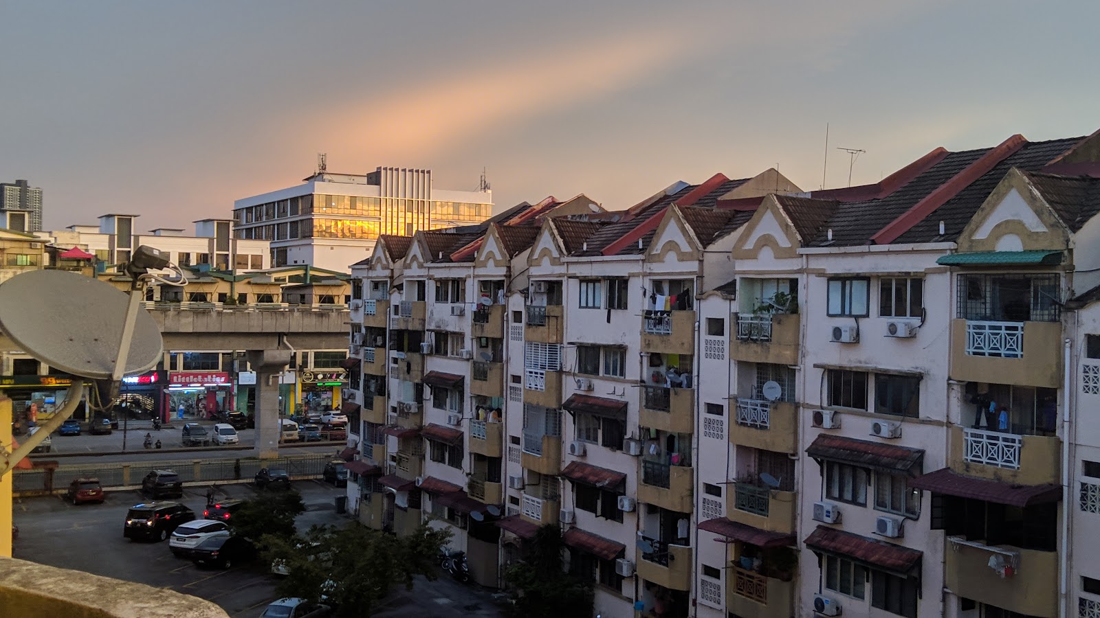 Makmur Apartment Bandar Sunway gallery image 2