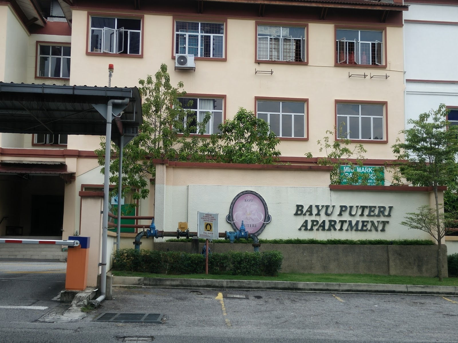 Bayu Puteri Apartment gallery image 3