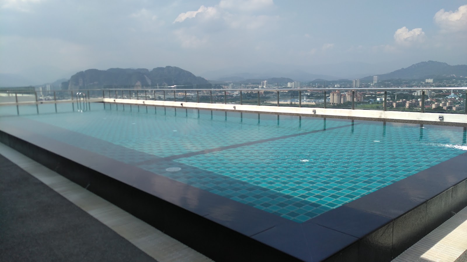 Kiara East Suite DEX gallery image 3