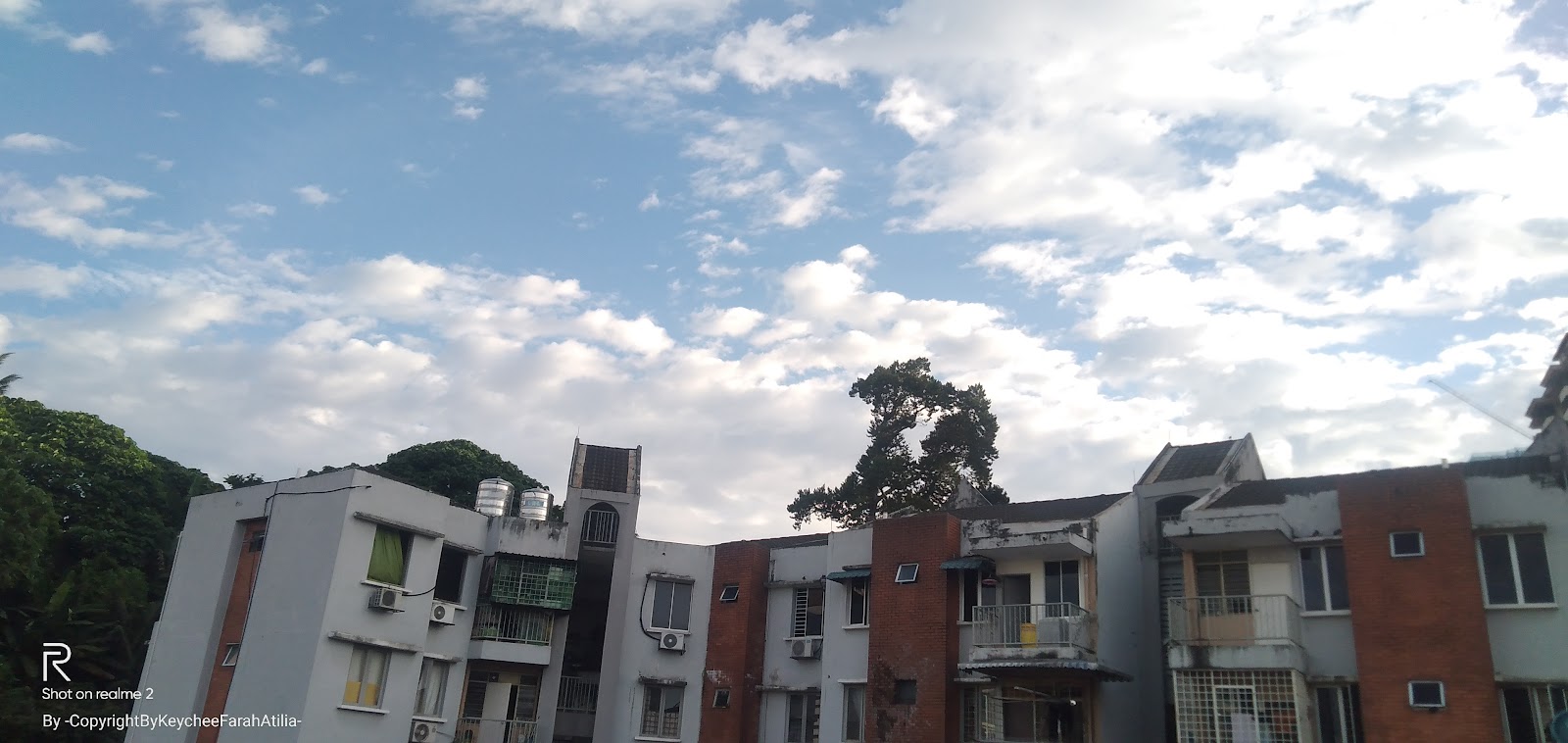 Megah Court Apartment gallery image 4