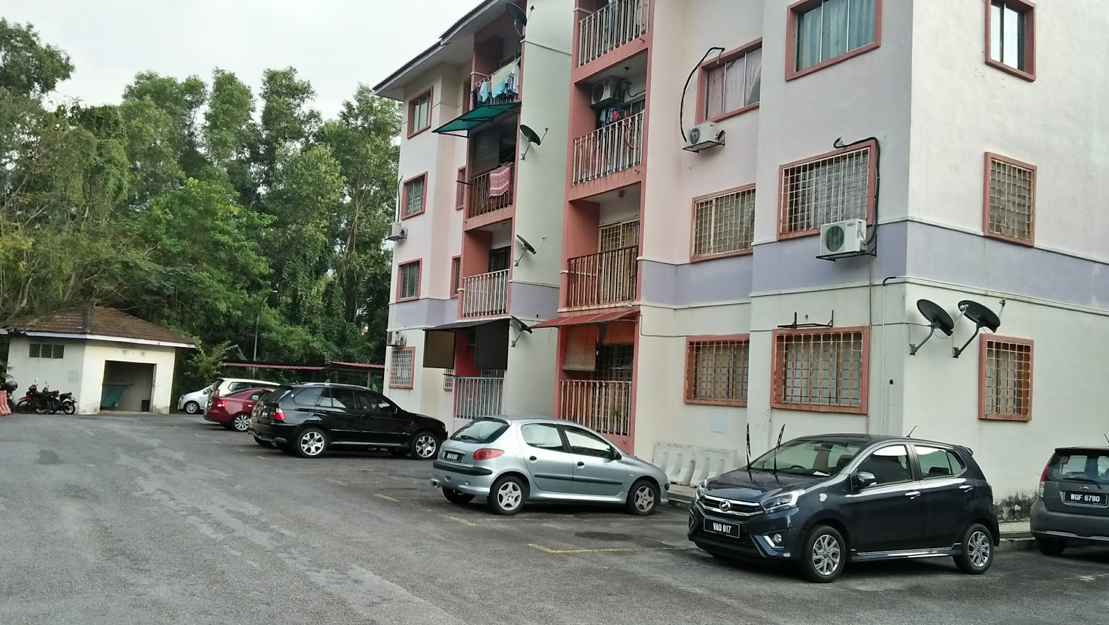 Cemerlang Apartment gallery image 2