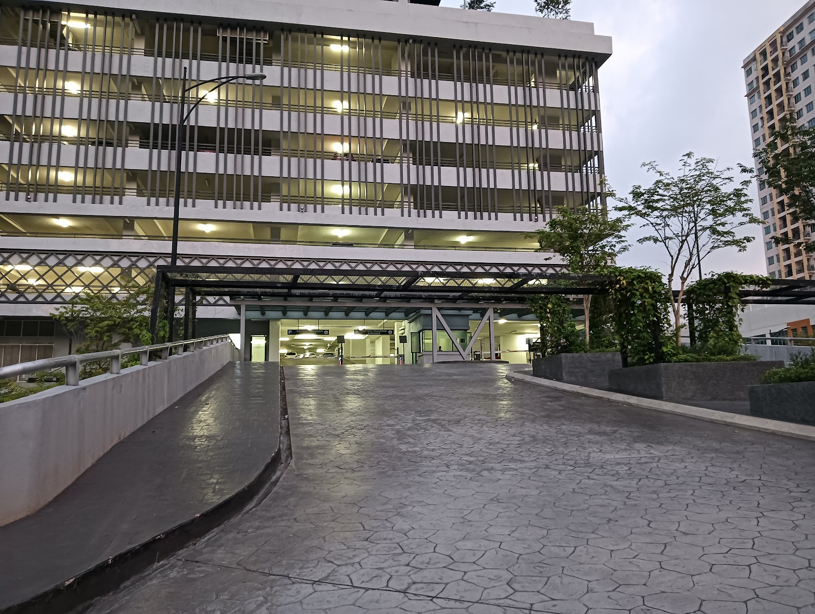 Maxim Majestic Residence Block B gallery image 2